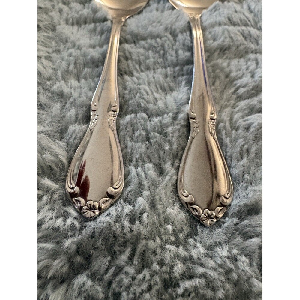 Oneida Stainless Chateau 2 Spoons - Picture 2 of 8